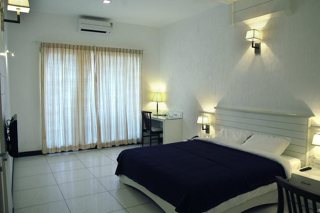 Blue Waters Hotel Kundapur Quarto foto